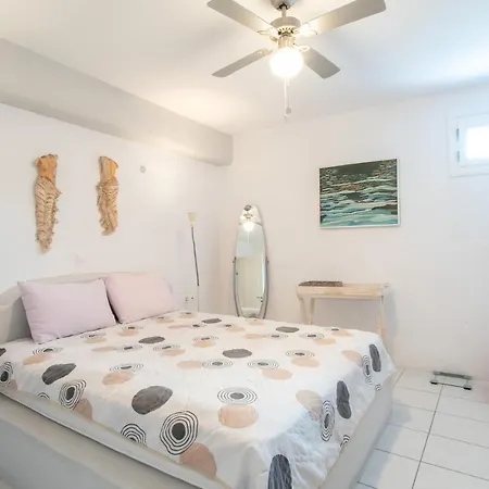 Apartment Overlooking Sea Maisonette With Bbq For 7 Ppl *